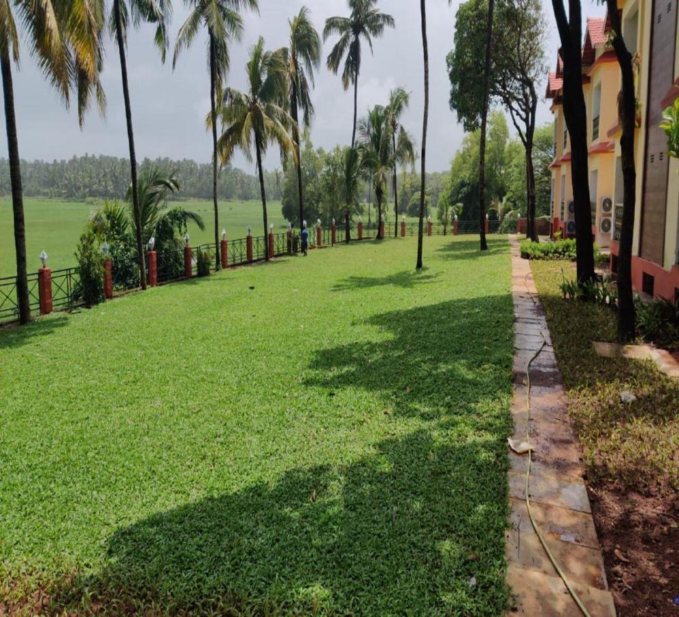 Sea Queen Beach Resort & Spa Colva Buitenkant foto