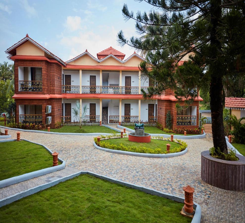Sea Queen Beach Resort & Spa Colva Buitenkant foto