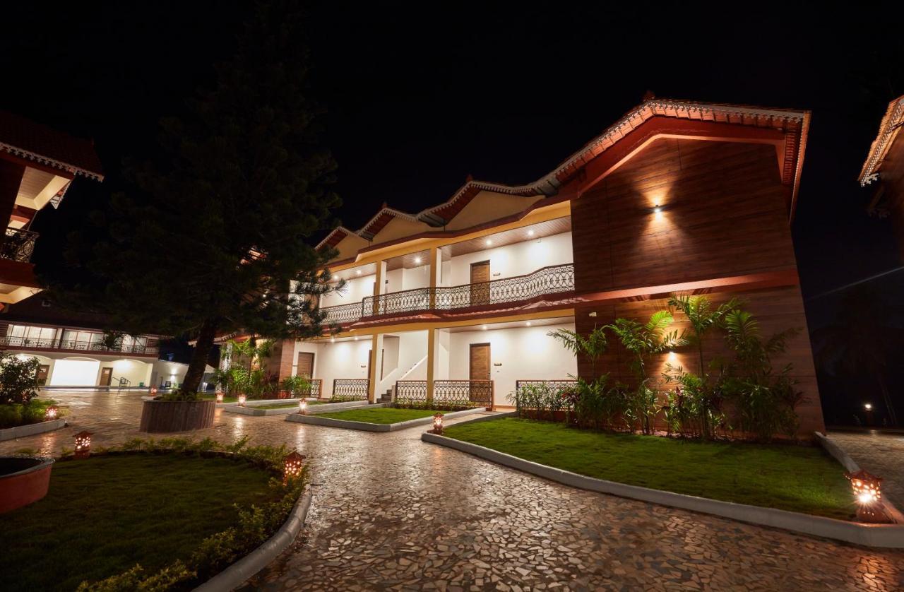 Sea Queen Beach Resort & Spa Colva Buitenkant foto