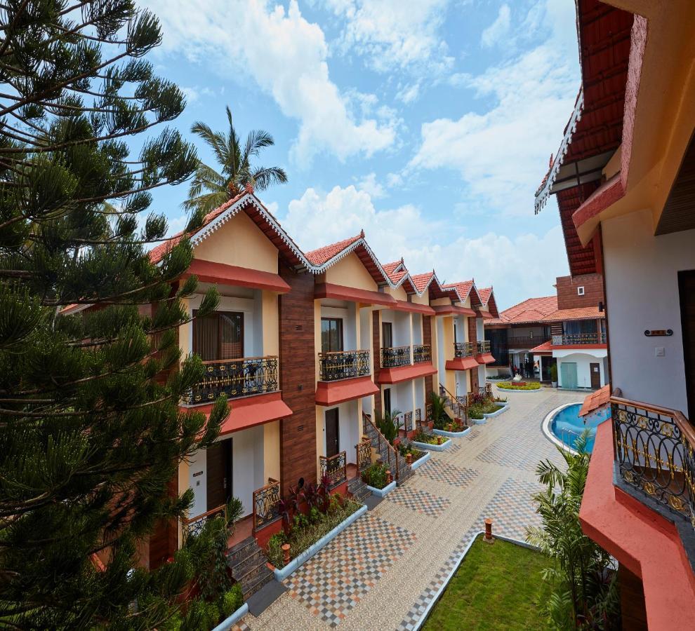 Sea Queen Beach Resort & Spa Colva Buitenkant foto