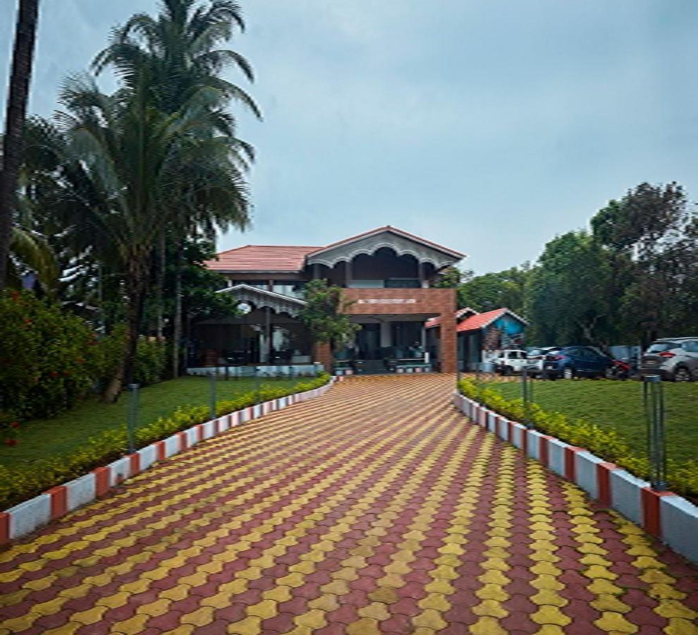Sea Queen Beach Resort & Spa Colva Buitenkant foto